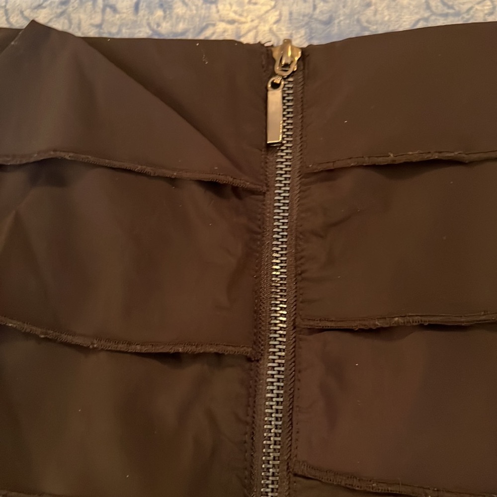 Ruffled mini - Picture 3 of 3